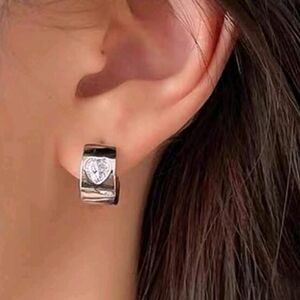 NEW! Stunning Chunky Thick Wide Zircon Heart Silver Huggie Hoop Earrings